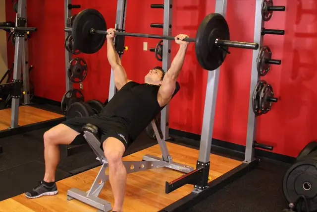Incline Bench Press starting position