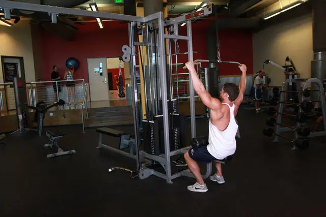 Lat Pulldown starting position