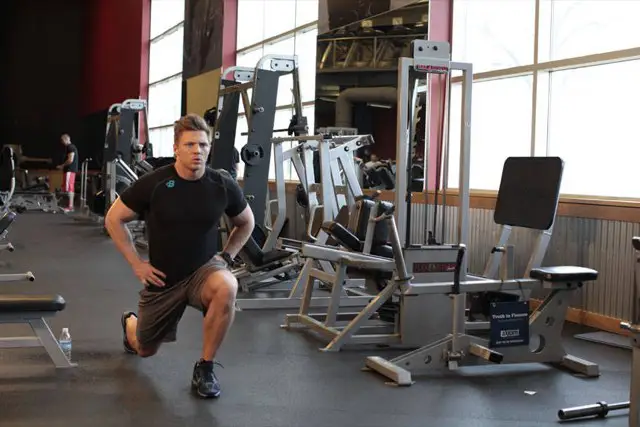 Walking Lunges end position